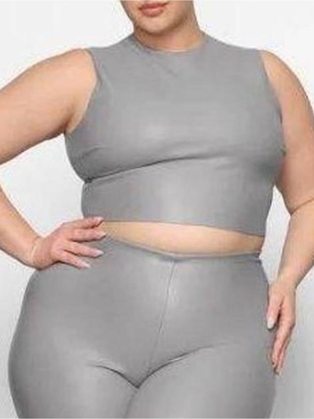Skims Carbon Gray Faux Leather Sleeveless Crew Neck Crop Top Sz. 4X